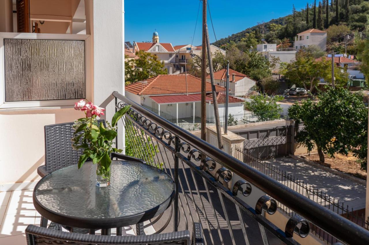 Alexatos Studios & Apartments Agia Efimia Buitenkant foto
