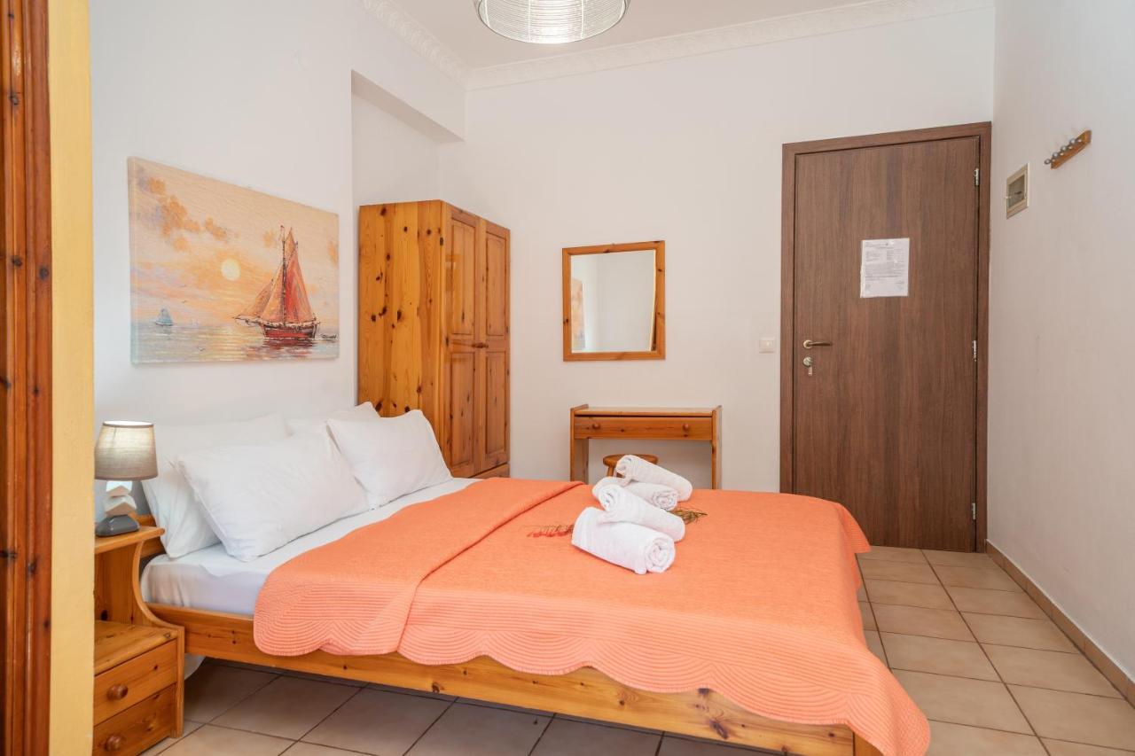 Alexatos Studios & Apartments Agia Efimia Buitenkant foto