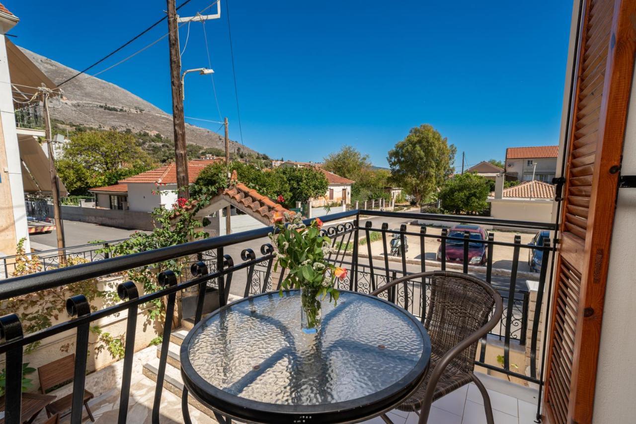 Alexatos Studios & Apartments Agia Efimia Buitenkant foto