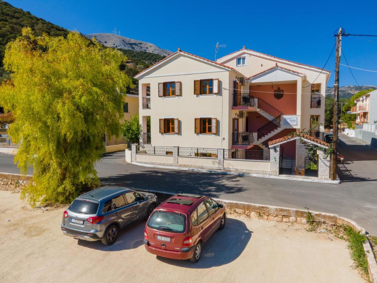 Alexatos Studios & Apartments Agia Efimia Buitenkant foto