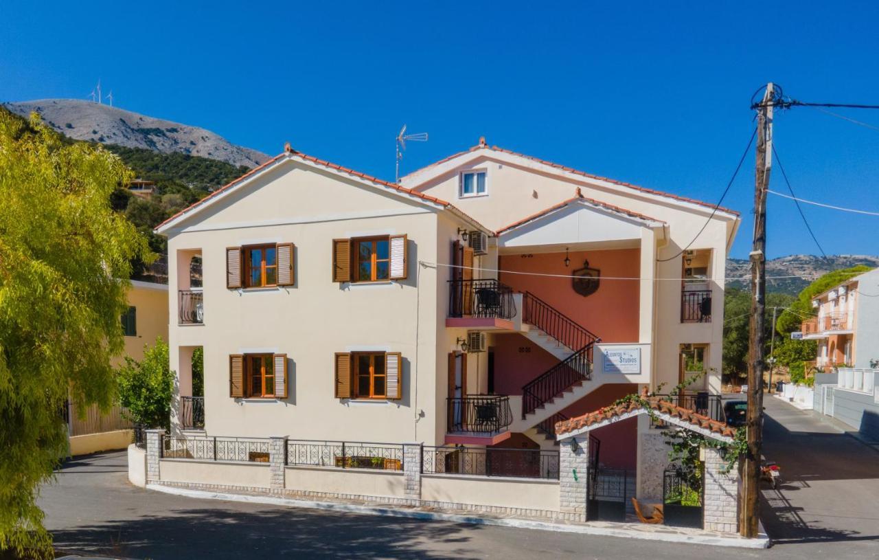 Alexatos Studios & Apartments Agia Efimia Buitenkant foto